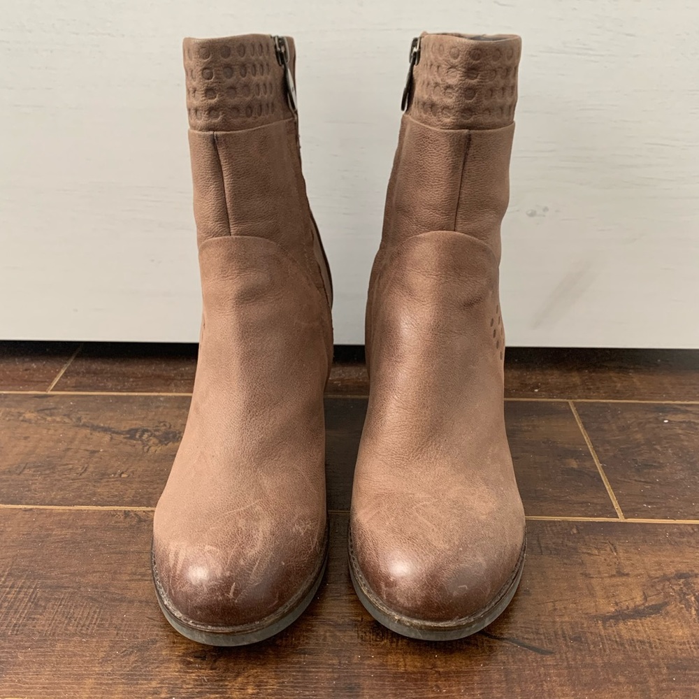 Geox brown leather boots